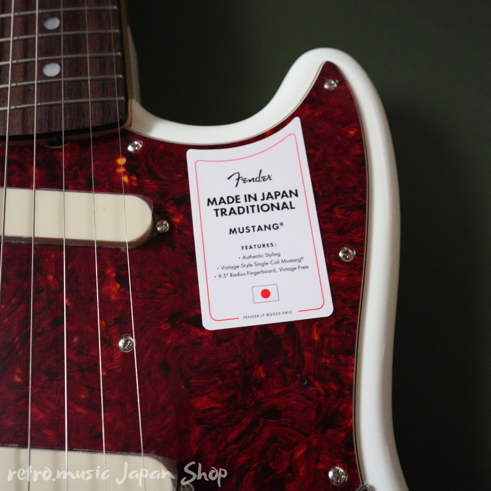 Fender Made in Japan Traditional 60s Mustang – Olympic White (vč. pouzdra)