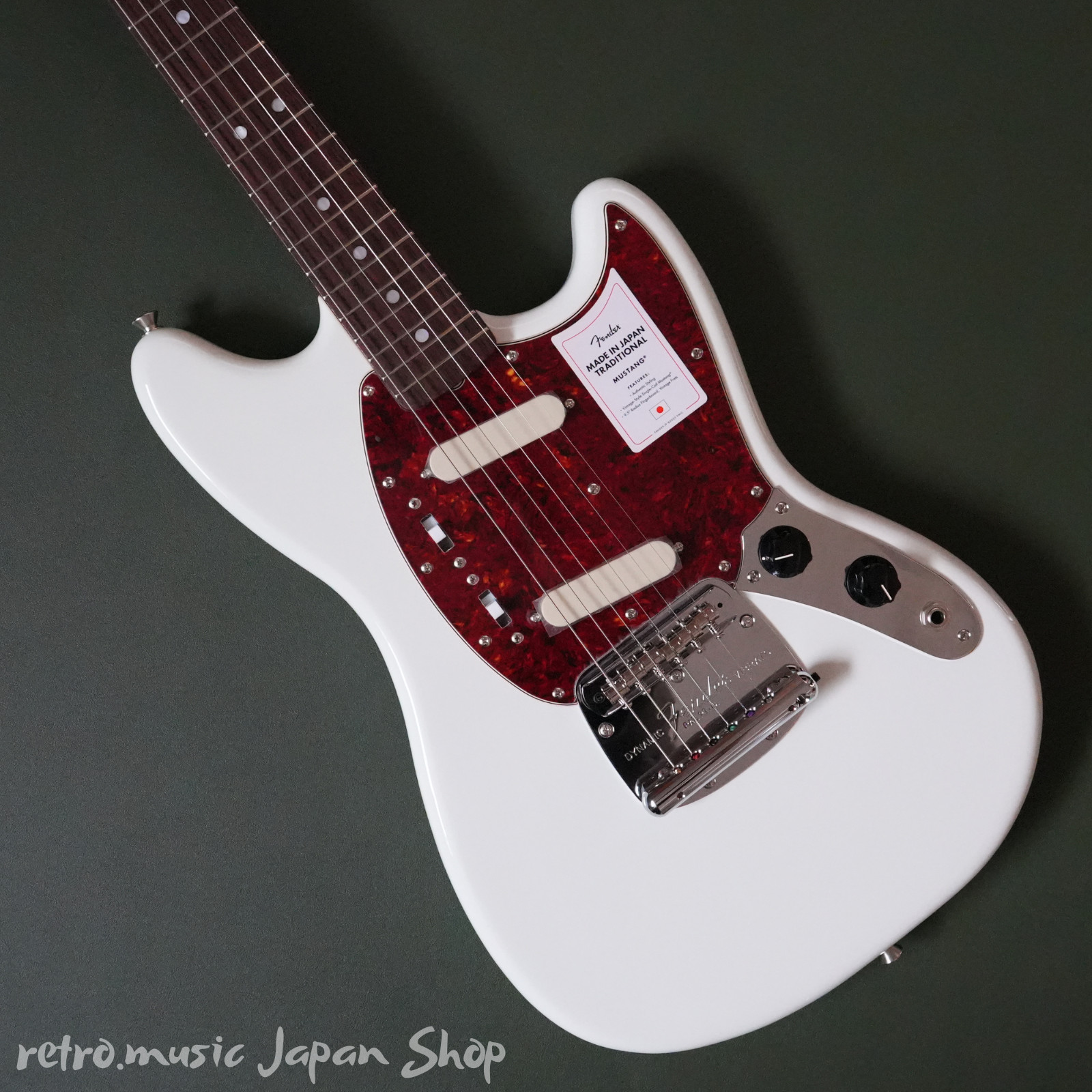 Fender Made in Japan Traditional 60s Mustang – Olympic White (vč. pouzdra)