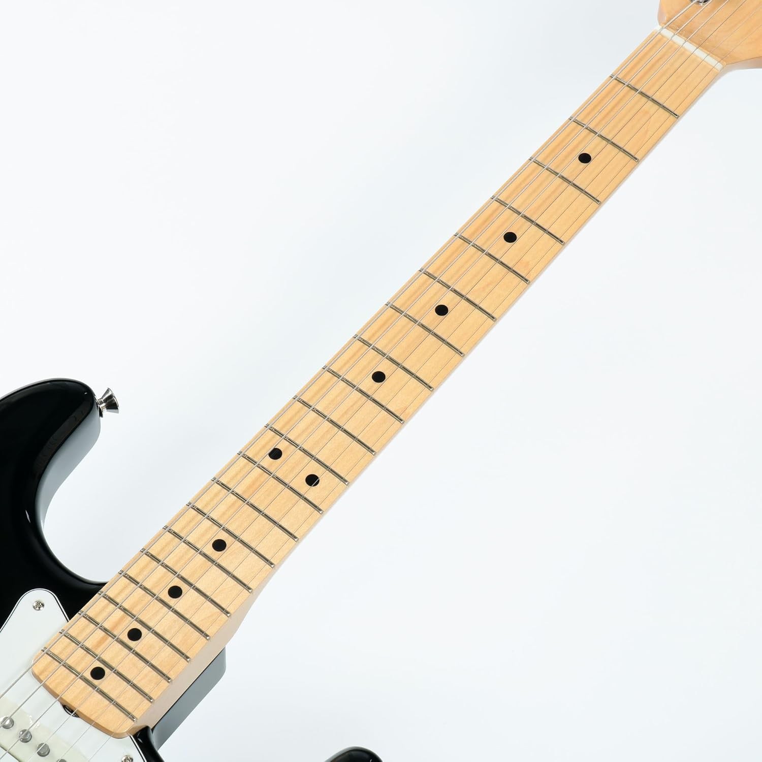 Fender Made in Japan FSR Traditional Late 60s Stratocaster Maple – Black (včetně pouzdra)