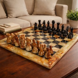 Luxusní mramorová šachová sada – Zelený Onyx a Černý mramor (30 × 30 cm)