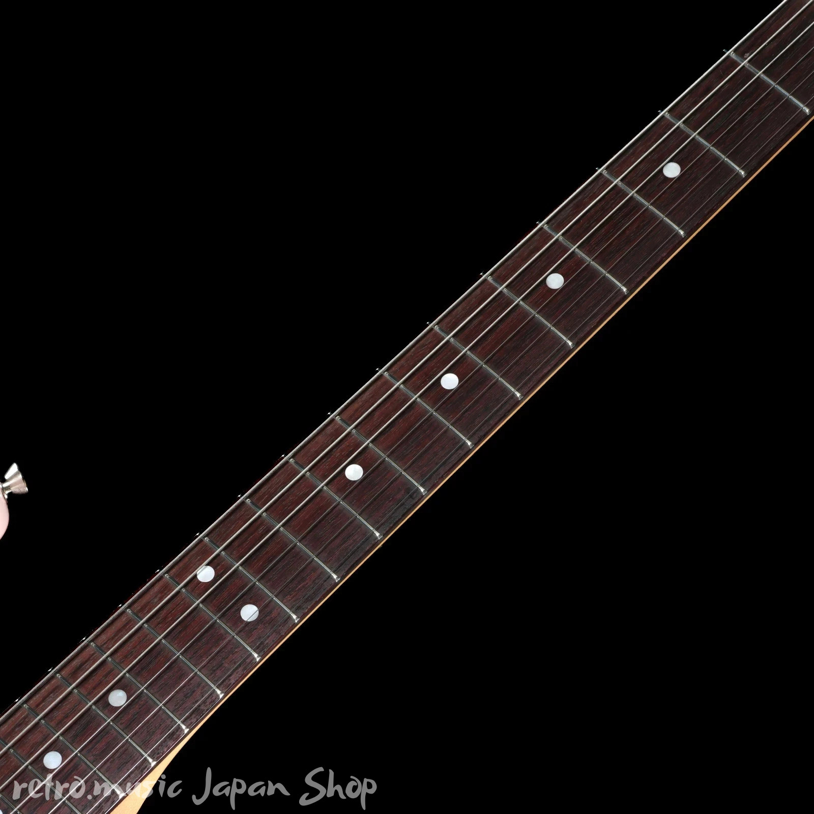 Fender FSR Made in Japan Traditional Late 60s Stratocaster – Shell Pink (včetně pouzdra)
